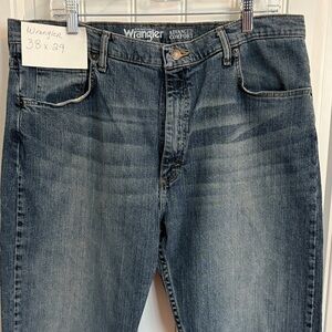 Wrangler Men’s Faded Blue Relaxed Fit Jeans